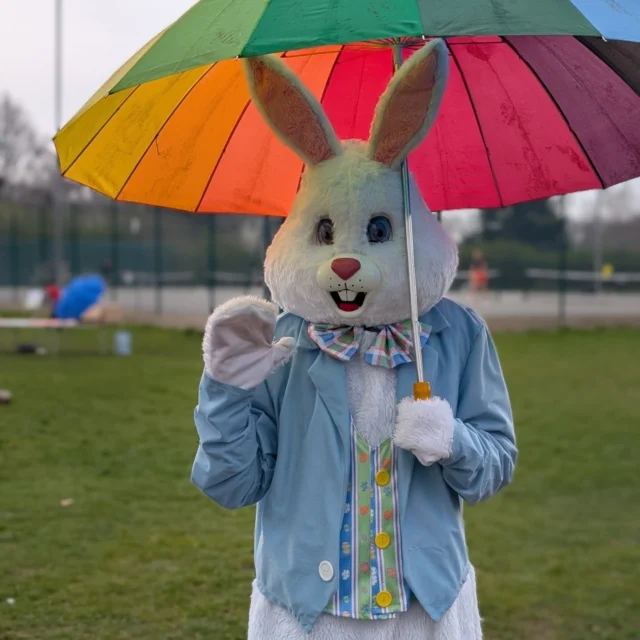 Thank you to all those who came and supported the Easter Treasure Trail - the event raised just over £10,000 for @thefriendsofclaphamcommon and for the 'Routes' programme run by @omnibustheatre . 

A huge thank you to our sponsors @houseofkilliknorthcote
and our partners @bestofclaphamldn @kidsedencamp @thedessertdeli @thecoffeecommunitylondon @monkeymusicclaphamandbattersea @marksandspencerfood