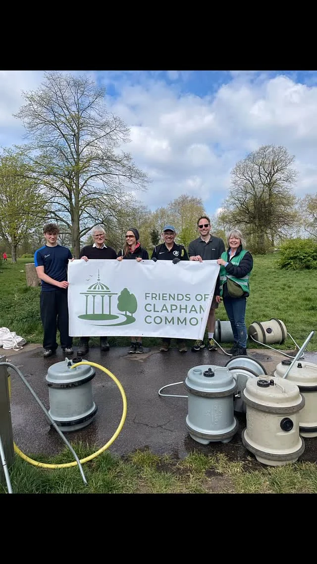 Fantastic weekend! 

Thank you to the watering volunteers and the Duke of Edinburgh students, who helped us to mulch the hedge around the children’s wet play area. 

Good effort everyone - well done!